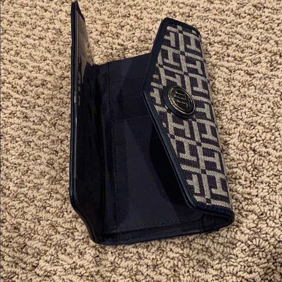 Tommy Hilfiger wallet - Picture 4 of 4